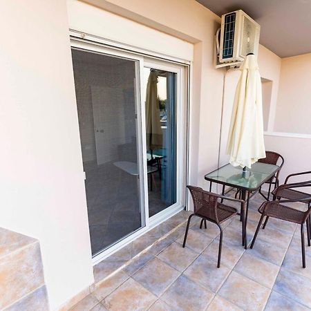 Irene Suites Неа-Муданья Экстерьер фото