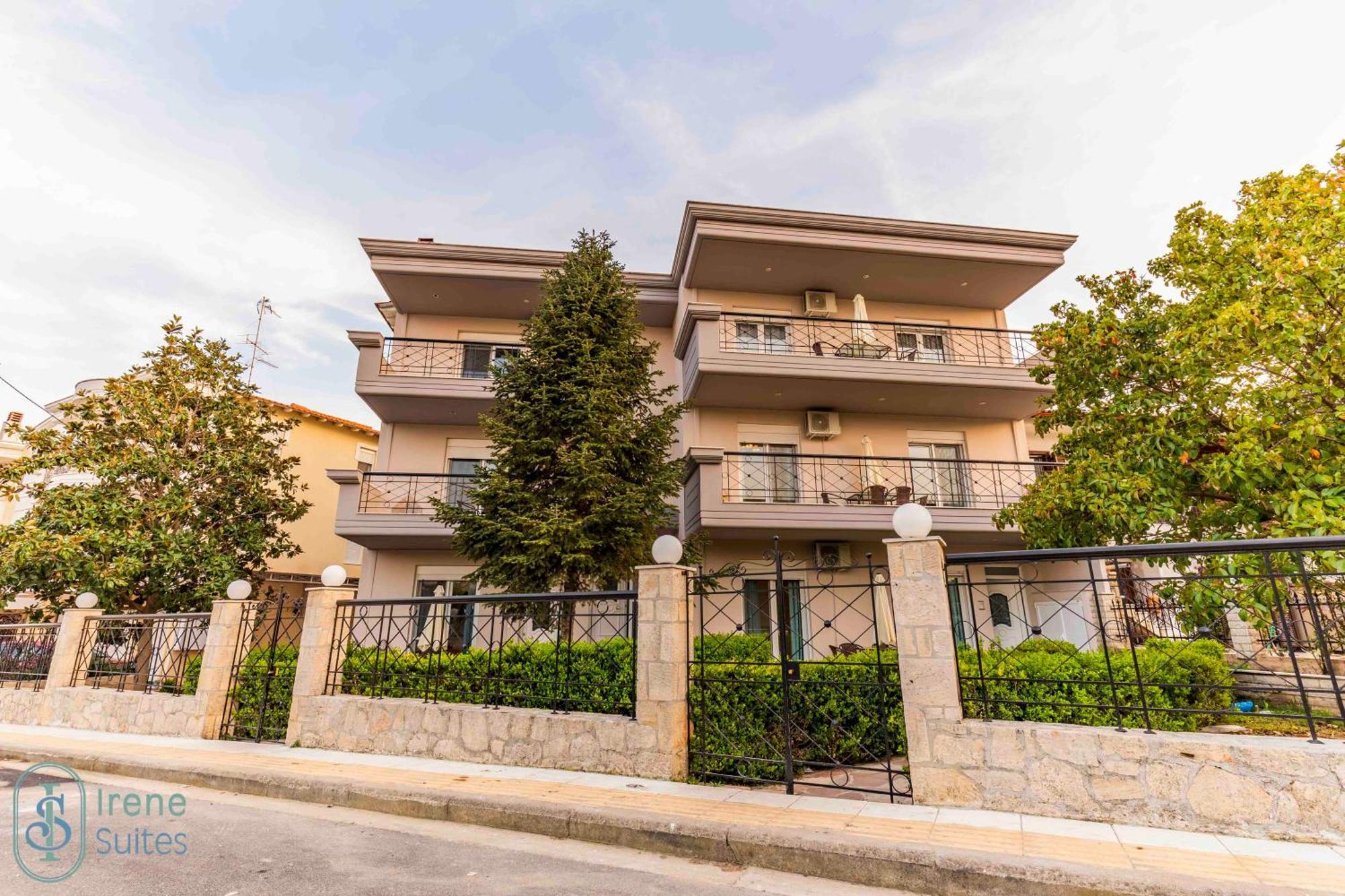Irene Suites Неа-Муданья Экстерьер фото